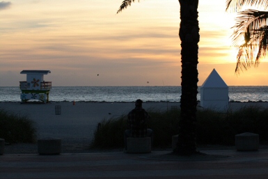 01_Miami_Strand1_08000_385p