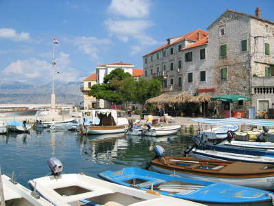 Der Hafen von Postira